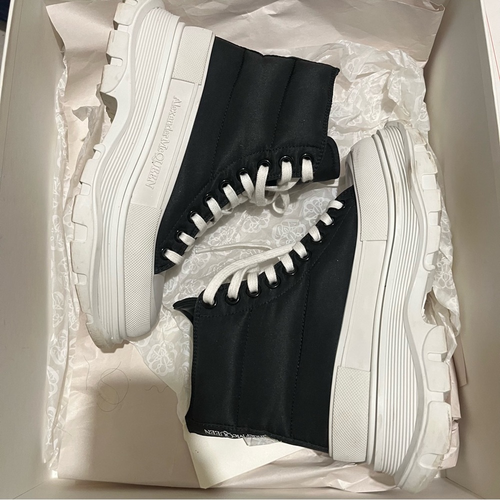 Alexander McQueen Boots